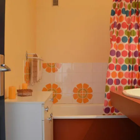 Cap D'agde, 2 Pieces, 4 Personnes - Fr-1-249-237 Apartment *